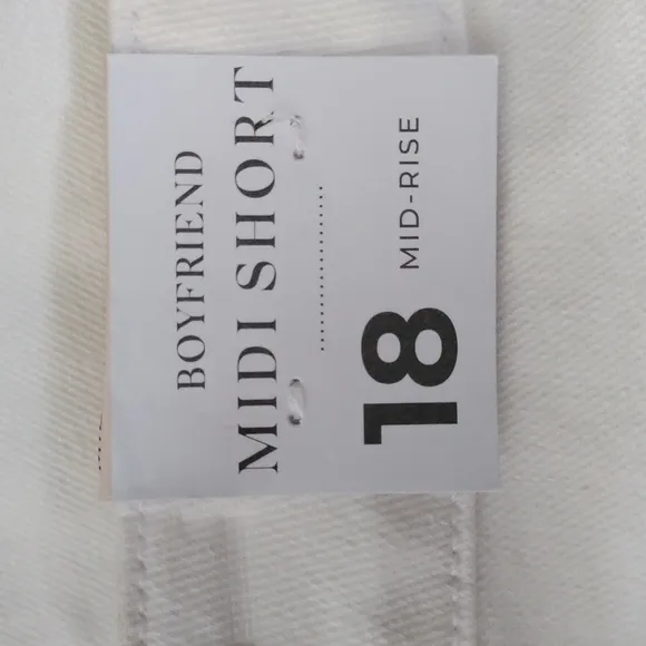04092 Lane Bryant white denim Boyfriend Midi short w/lace hem 18 NWT
