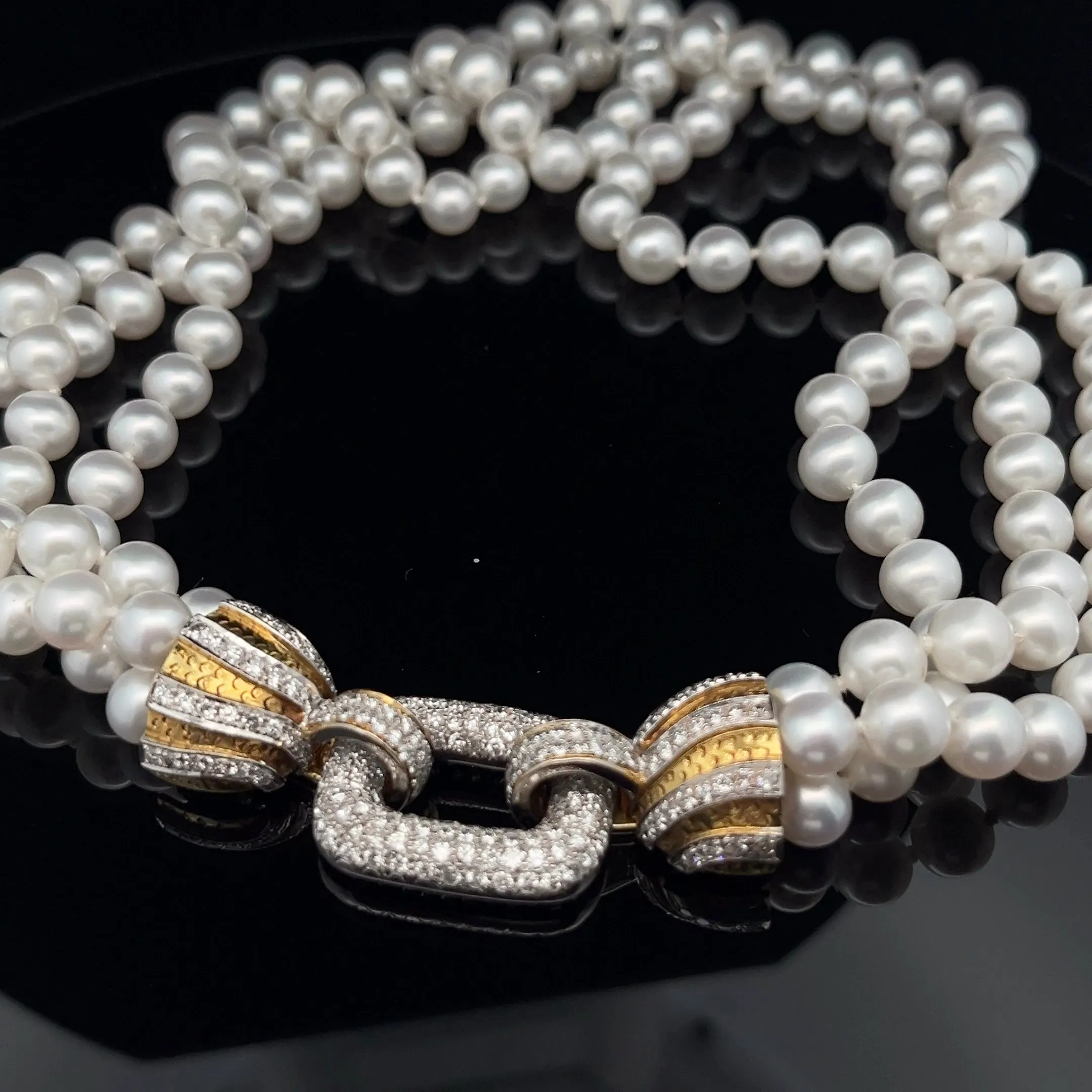 14k Yellow Gold  1.63ct G VS2 Round Diamond and Fresh Water White 3 Strand Pearl Necklace