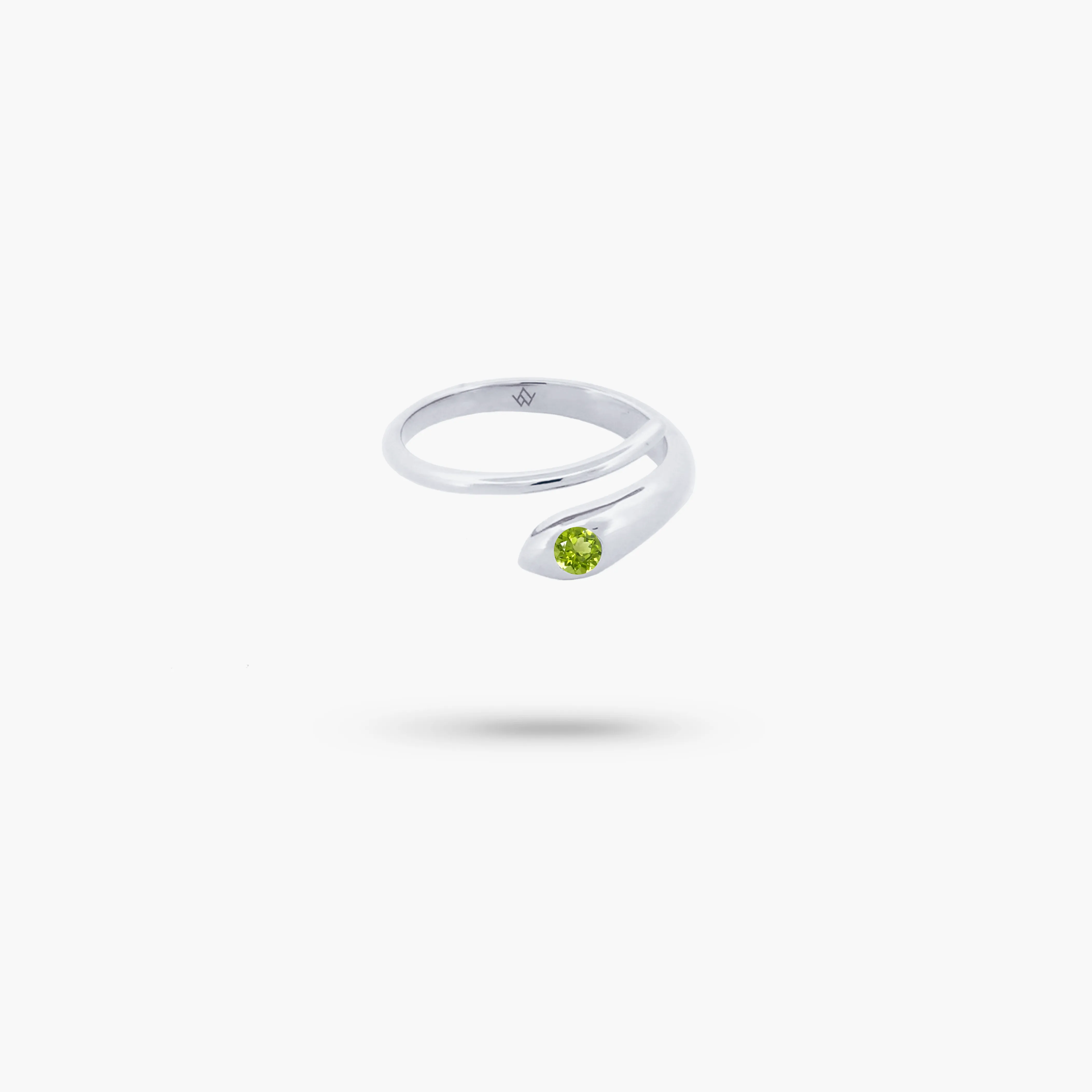 Amare Wear Peridot Snake Silver Ring
