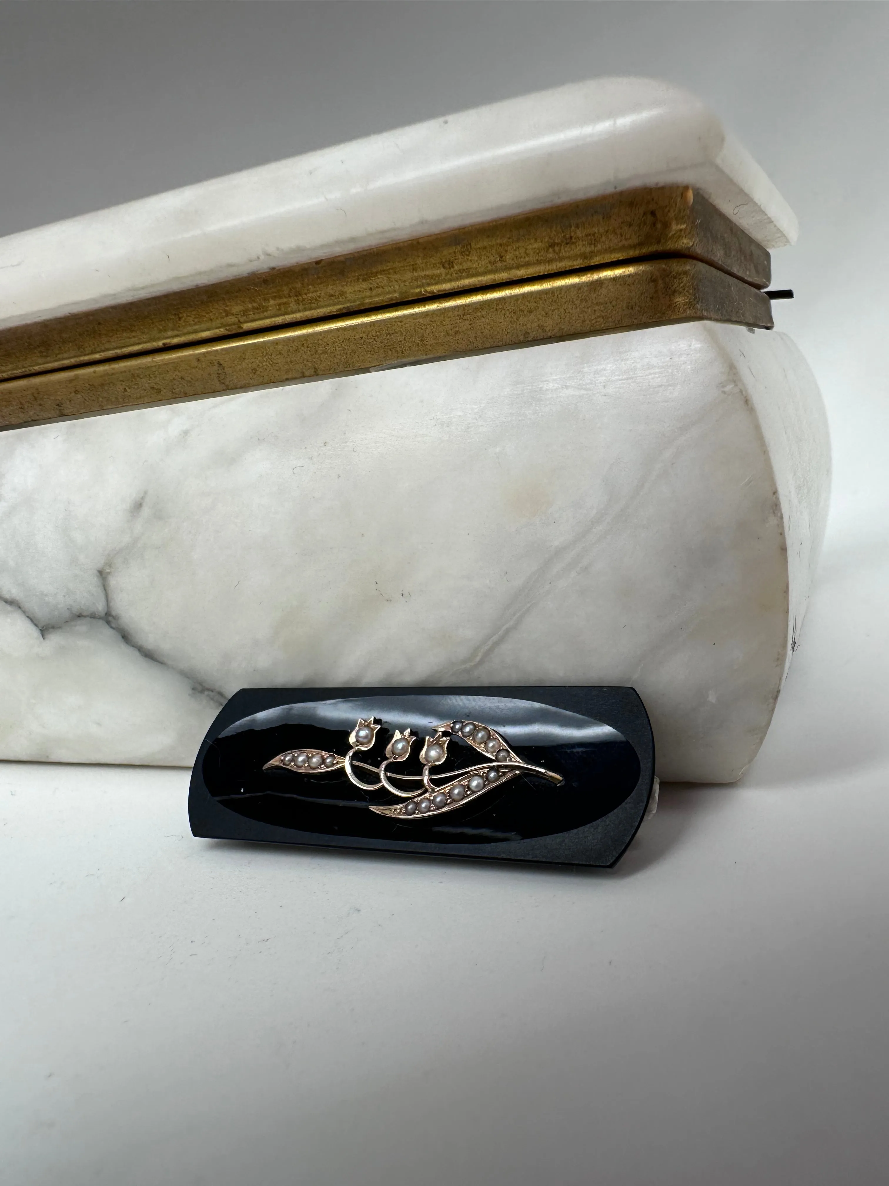 Carved Black Onyx Pendant/Brooch