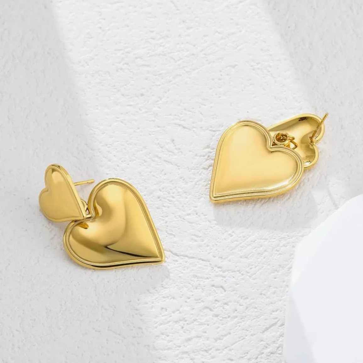 Double Heart Earrings Gold
