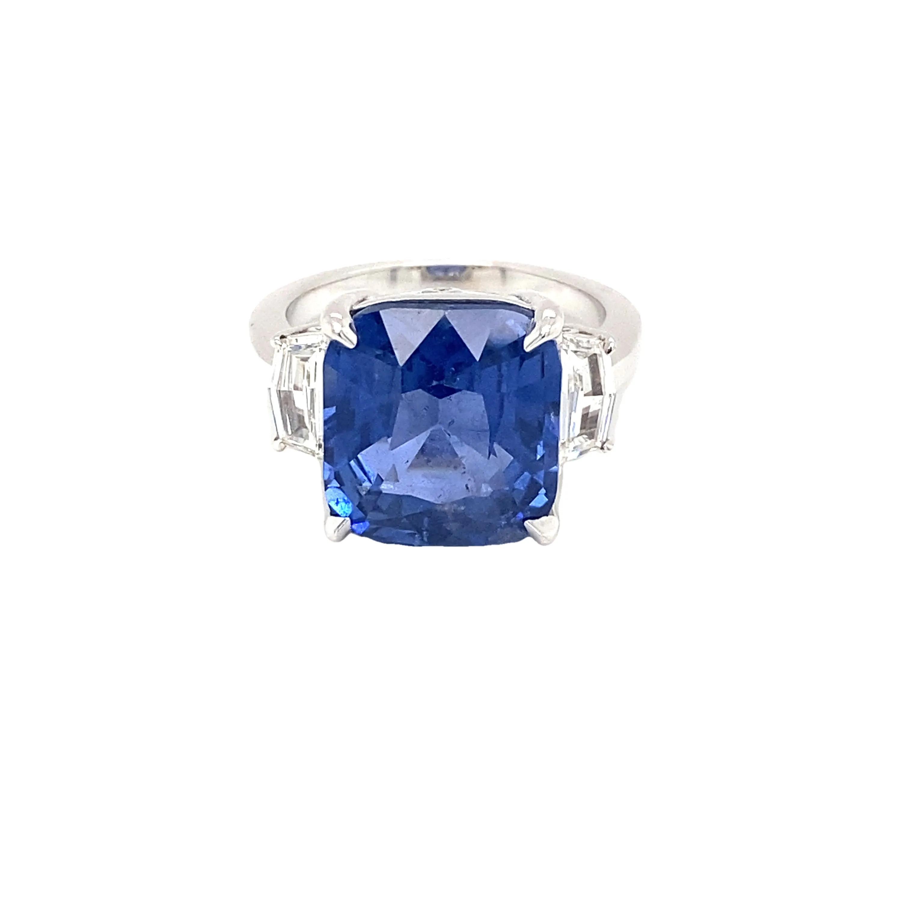 Elegant 9.80 carat Blue Ceylon Sapphire Ring