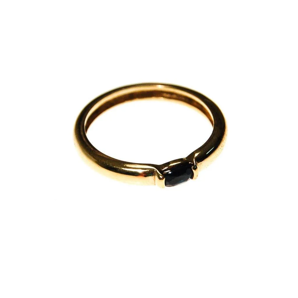 Gold Band Ring with Sapphire
