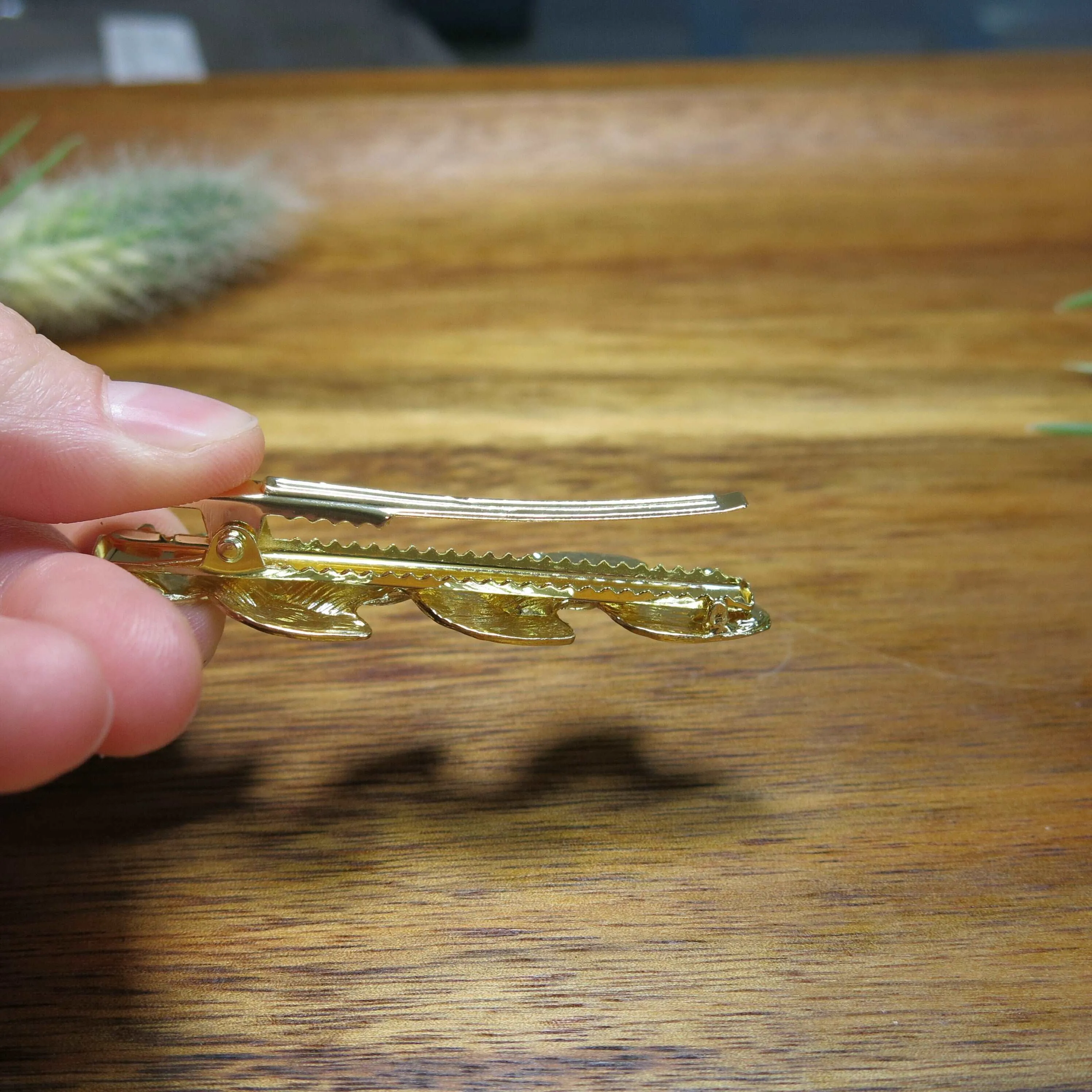 Gold Leaf 2 PC Alligator Hair Clip Set, Roman Leaf Boho Wedding Gold Leaf Small Headpiece Set