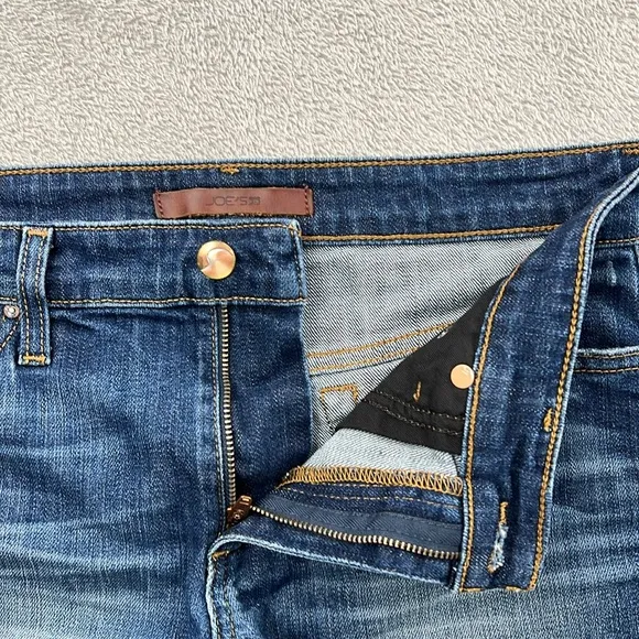 Joes 27,4 Collectors Edition The Ozzie 4&quot; Cut off Short Dark Blue Denim Jean