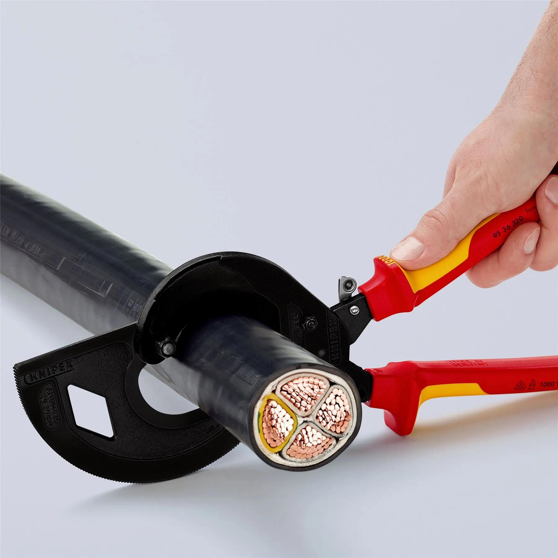 KNIPEX Cable Cutter Ratchet Action 3 Stage 60mm Diameter 320mm VDE Insulated Multi Component Grips 95 36 320