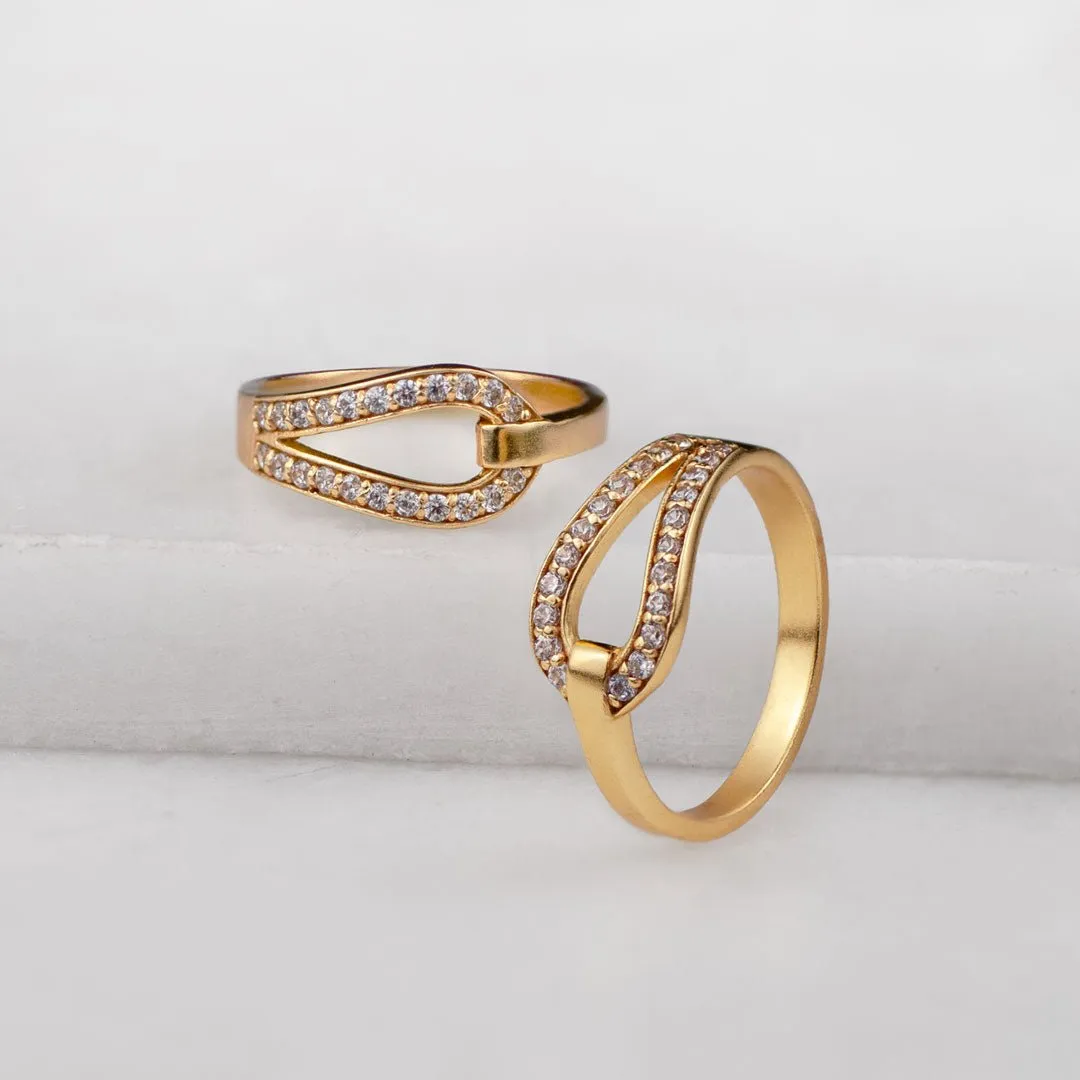 Levade - Moissanite Clear Stone 14K Gold vermeil Horseshoe Earring