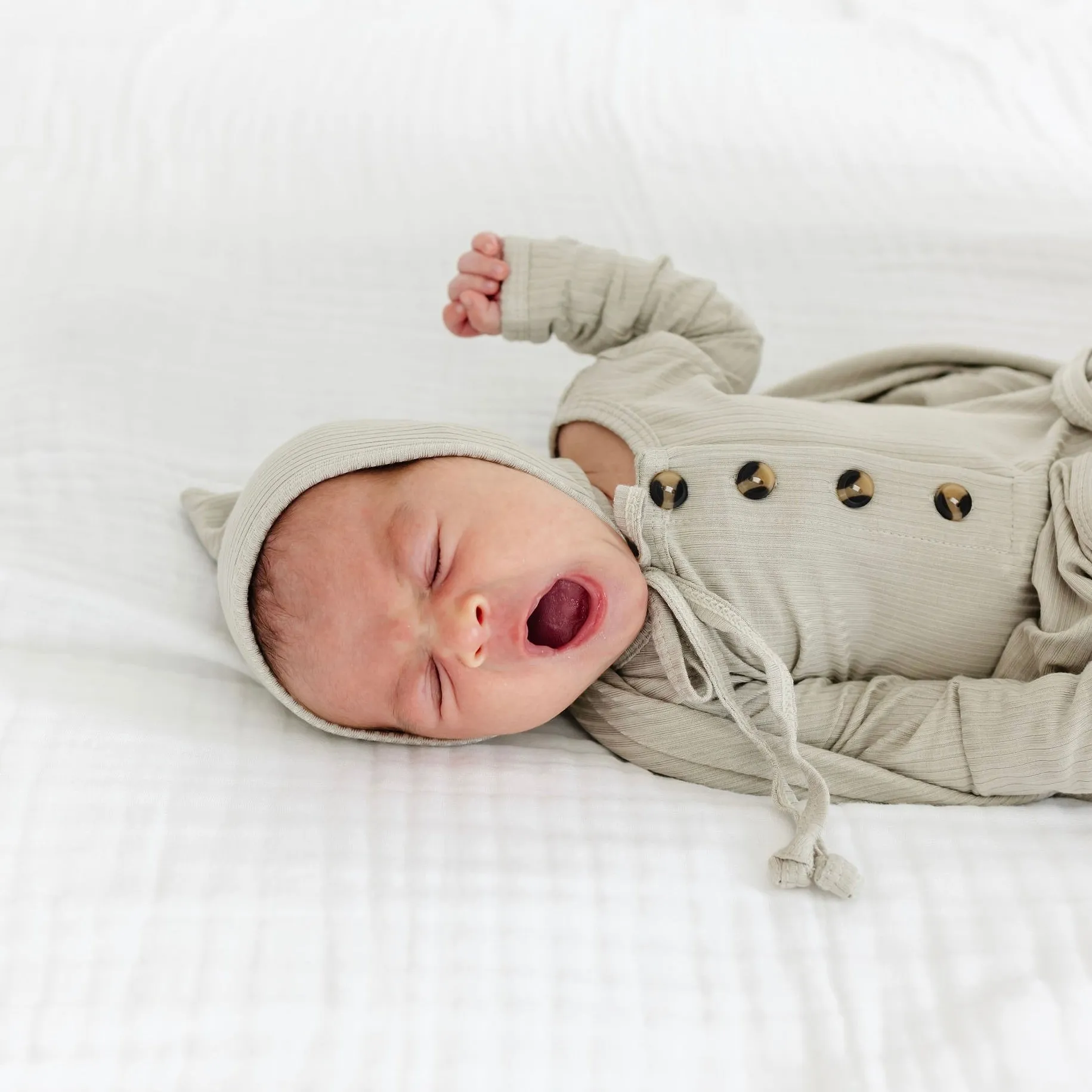 Noah Ribbed Bonnet