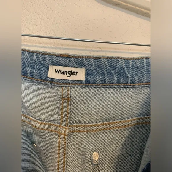 NWT NEW Wrangler Barrel 652 High Rise Blue Denim Jeans Womens Size 33 Casual