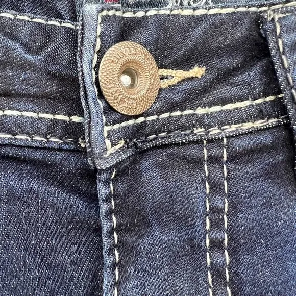 NWT Silver Jeans Co. Suki Capri Women's Jean Capri Size W28 L22.5 Mid Rise