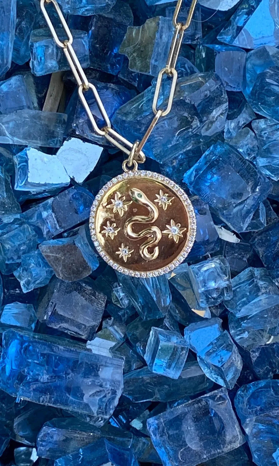 RENEWAL DIAMOND MEDALLION