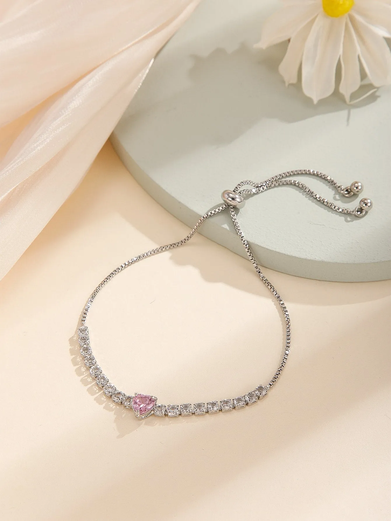 Rhinestone Heart Decor Bracelet- 𝘚𝘚²³ - Silver