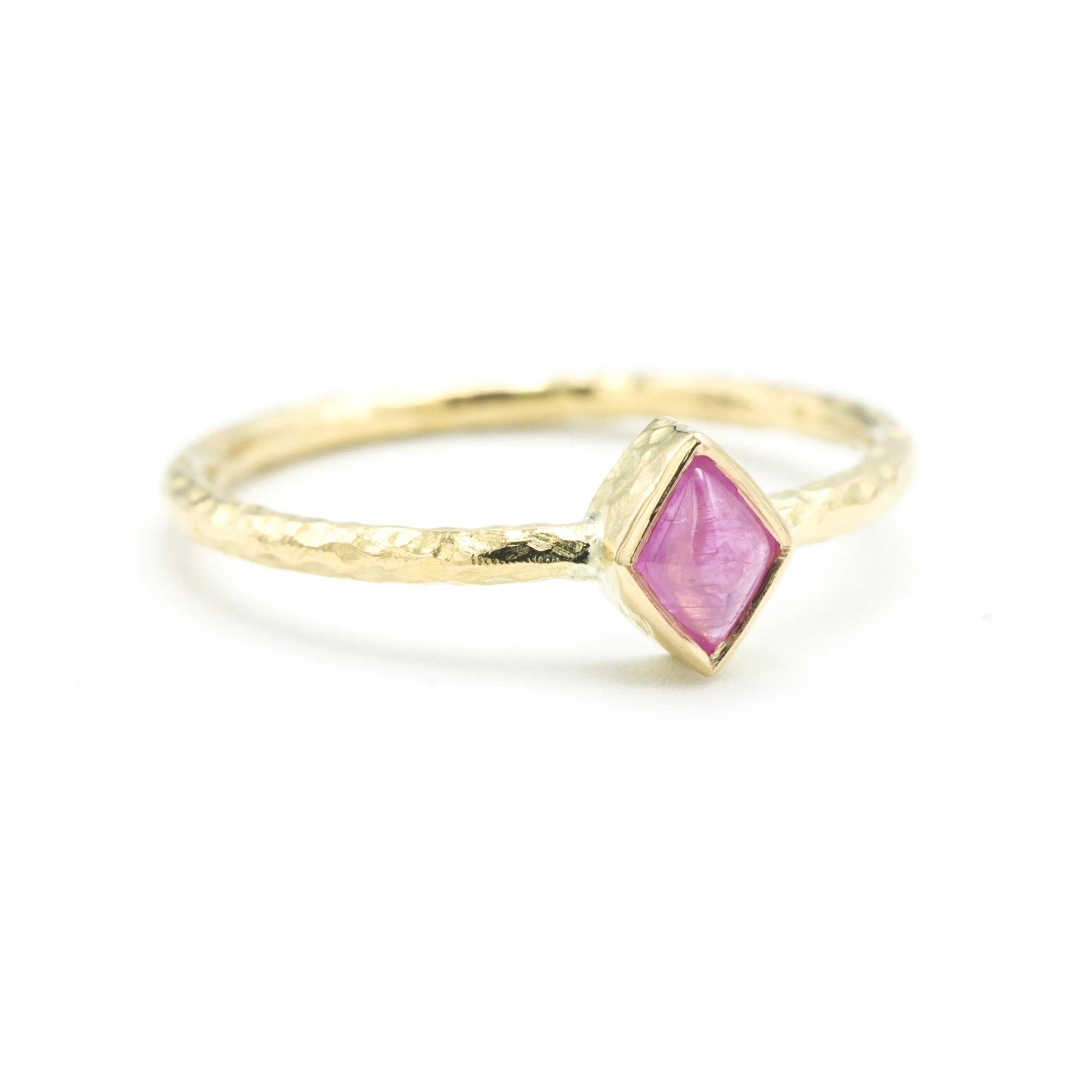Rhombus pink sapphire ring in bezel setting with 18k gold texture band