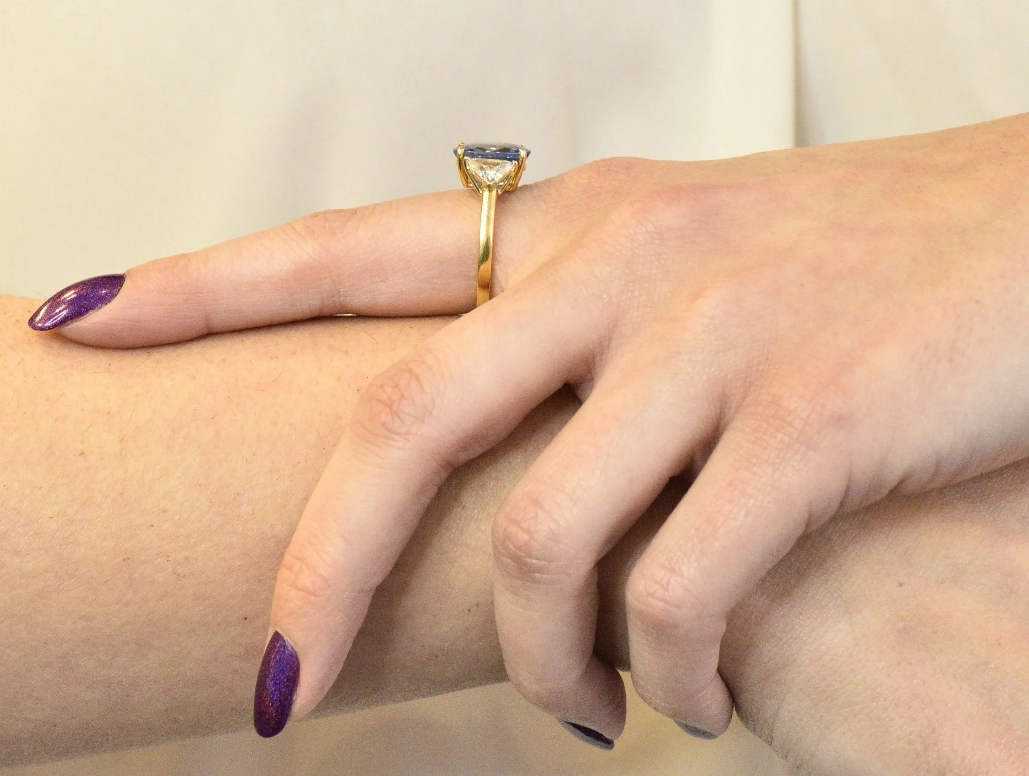 Vintage 6.80 CTW Ceylon Sapphire Diamond 18 Karat Gold Ring GIA