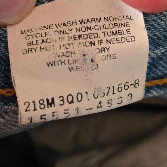 Vintage Levis 550 Relaxed Fit Light Wash Denim High-Waisted Mom Jeans Womens 24&quot;